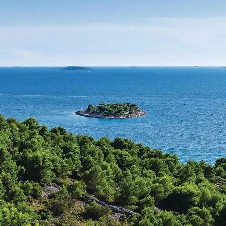 Apartment Awesome In Murter